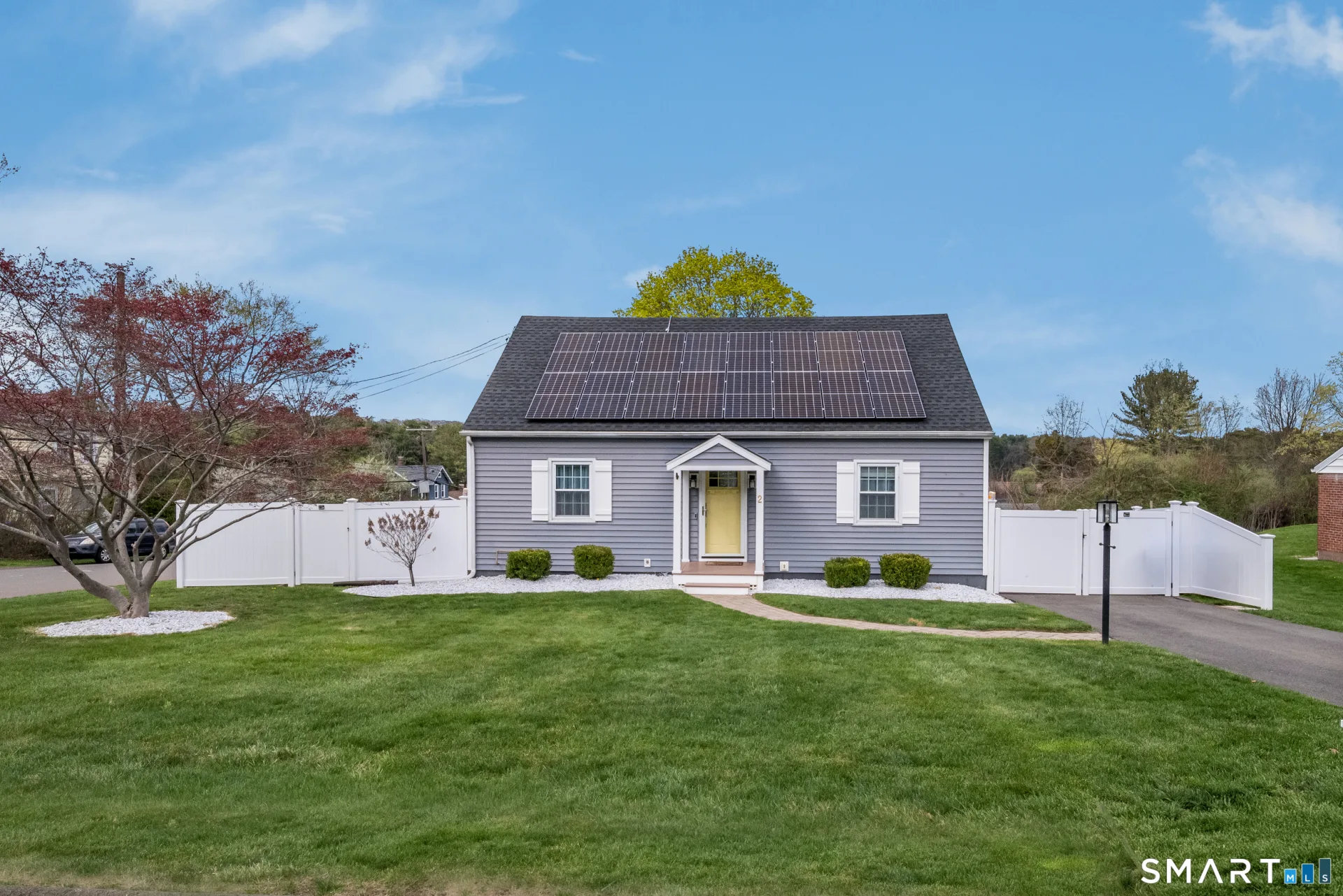 2 Lakeview Terrace, Branford, CT