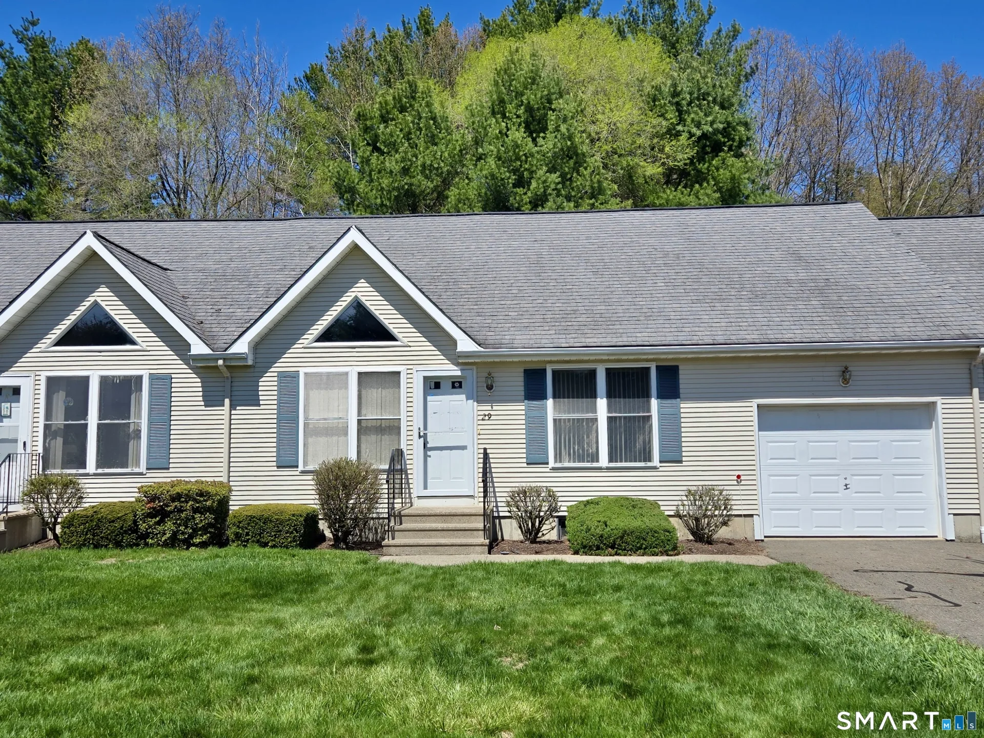 304 Brainard Road #29, Enfield, CT
