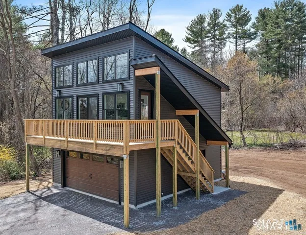 6 Indian Run Drive, Thompson, CT