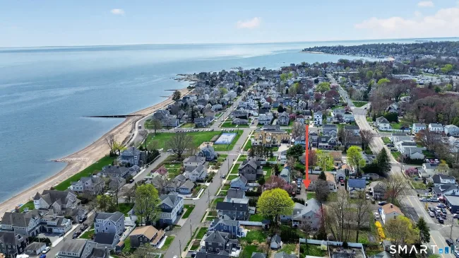 12 Howe Place, Milford, CT