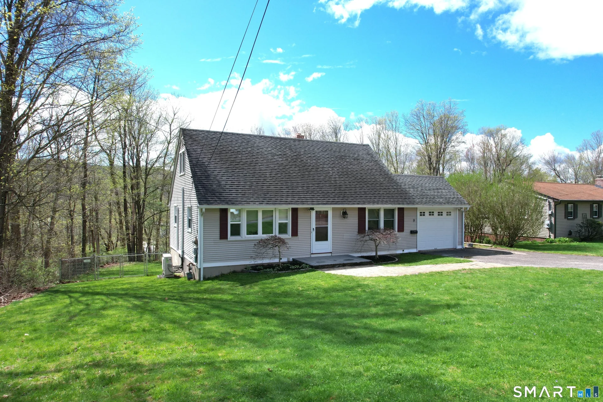 9 Colony Drive, Winchester, CT