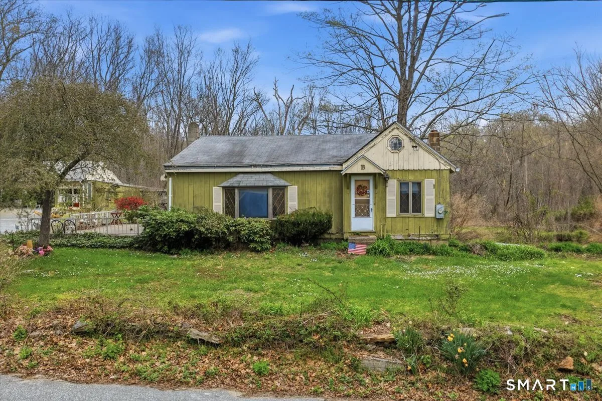 102 South Road, Bozrah, CT