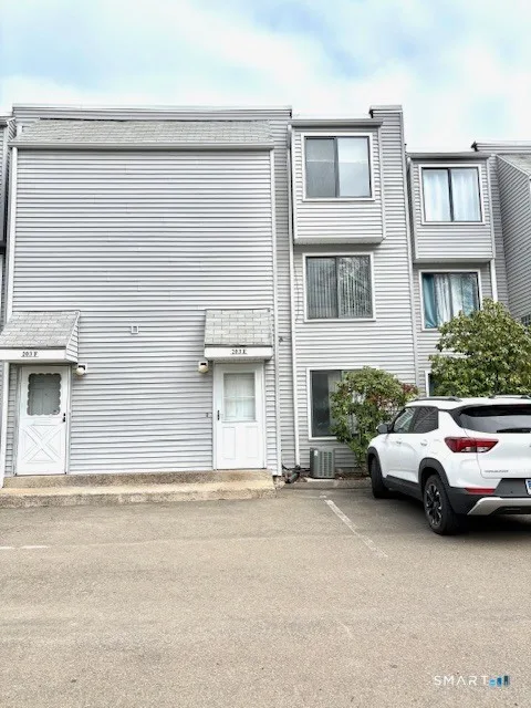 203 Thompson Street #E, East Haven, CT