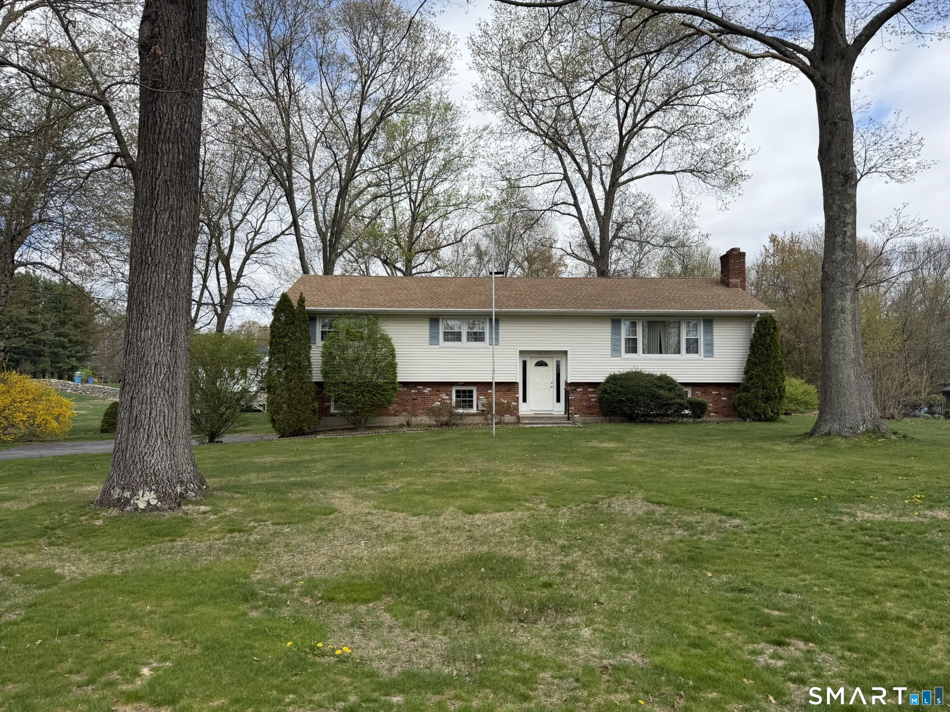 14 Abbey Lane, Shelton, CT