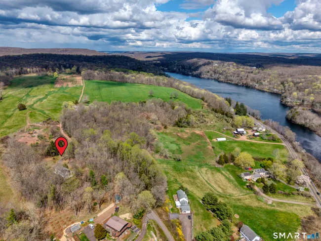 94 Quonnipaug Hill Road