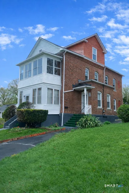 33 Hillhurst Avenue, New Britain, CT