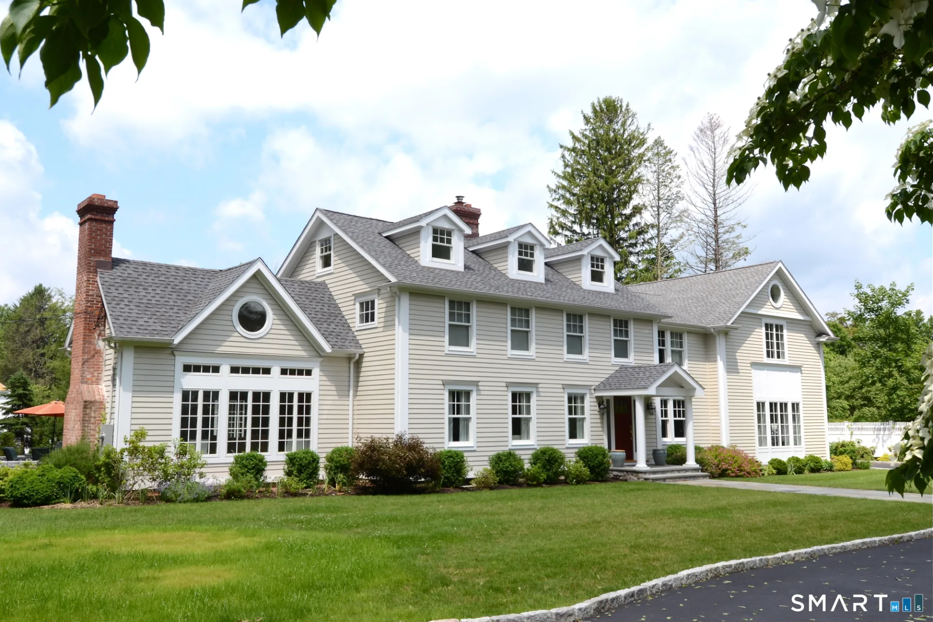 19 Richards Lane, New Canaan, CT