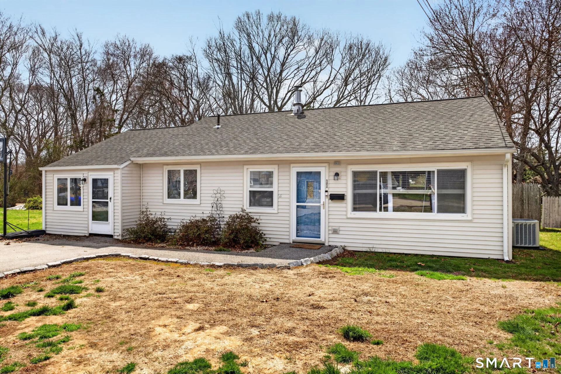 11 Carol Court, Groton, CT