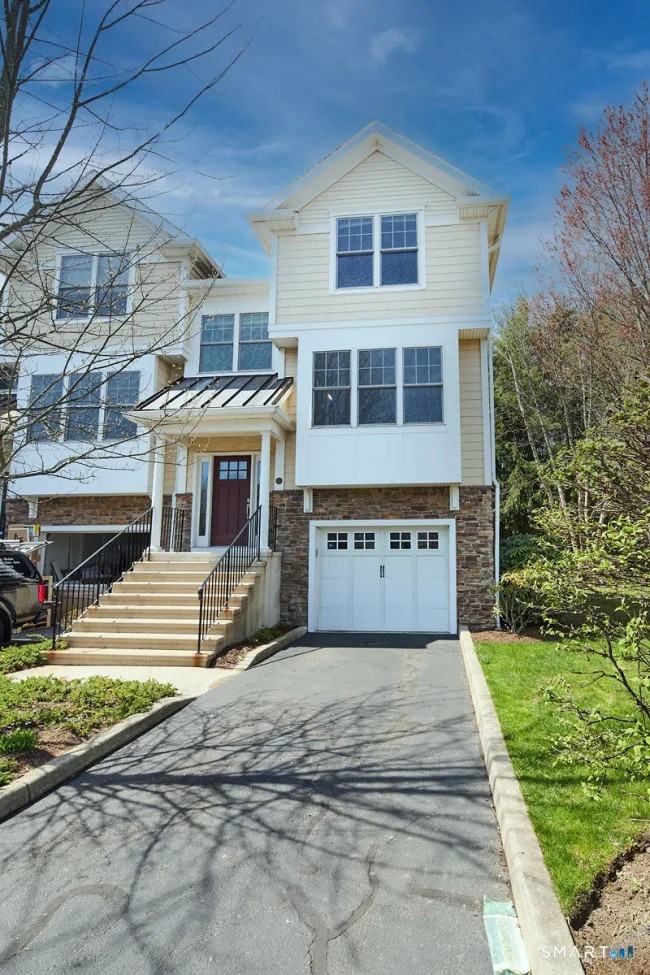 201 Bradley Lane #201, Westport, CT