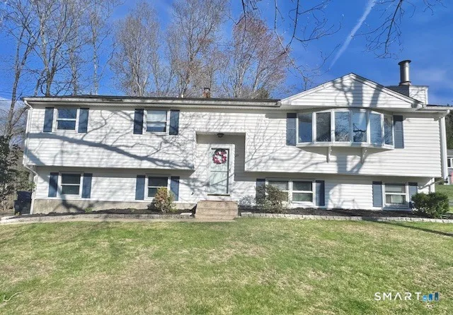 25 Clearview Drive, Stafford, CT