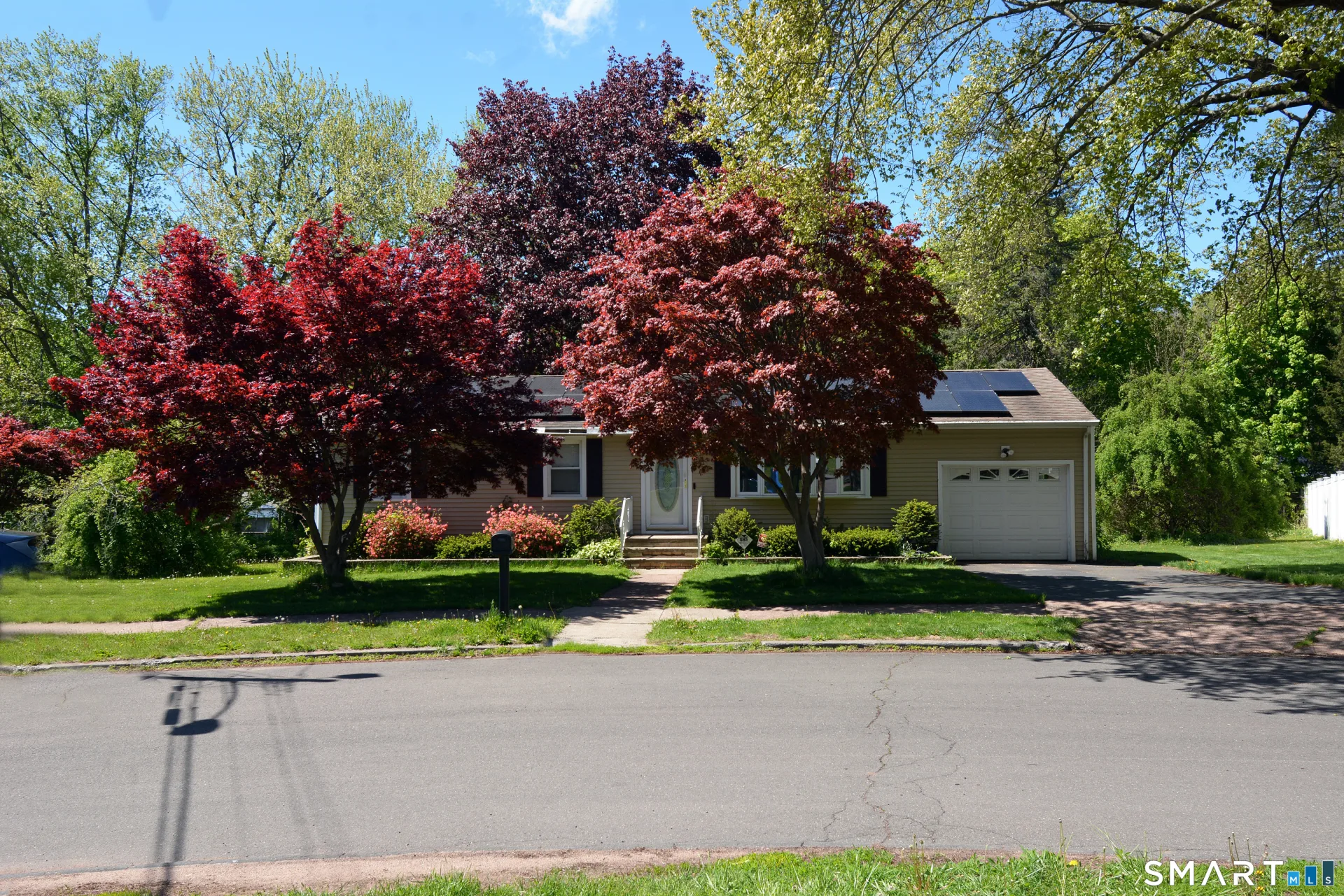 45 Dennis Circle, Hamden, CT