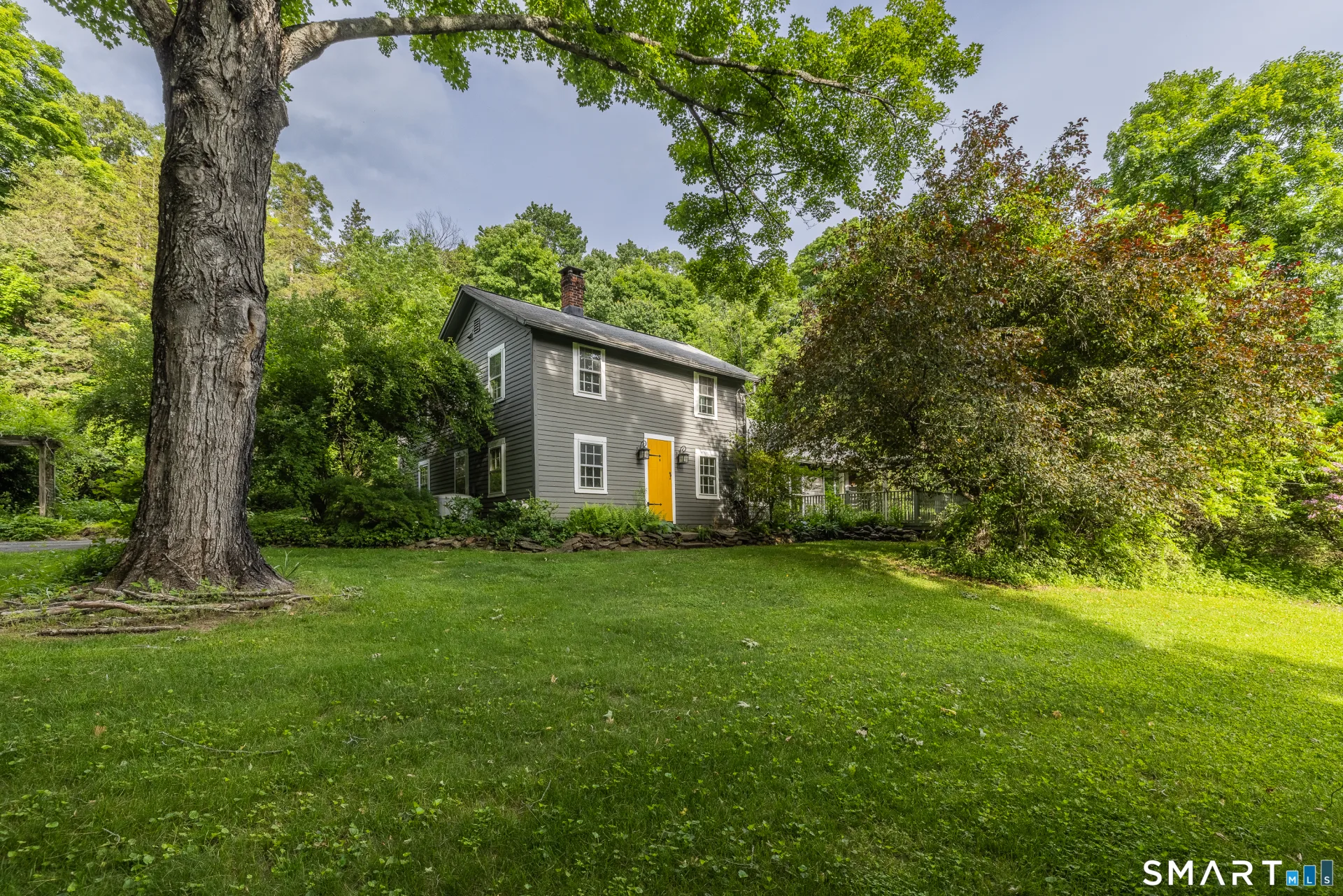 92 Walnut Tree Hill Road, Newtown, CT