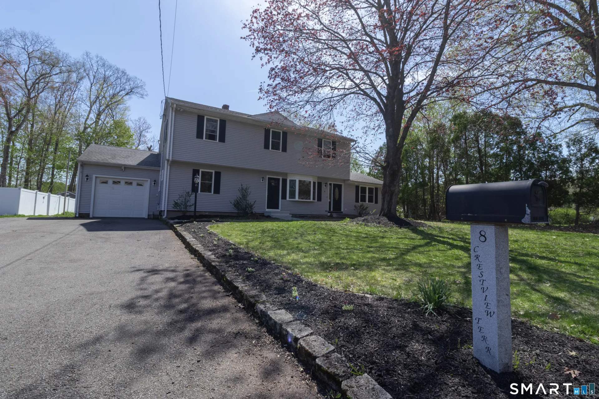 8 Crestview Terrace, Wallingford, CT
