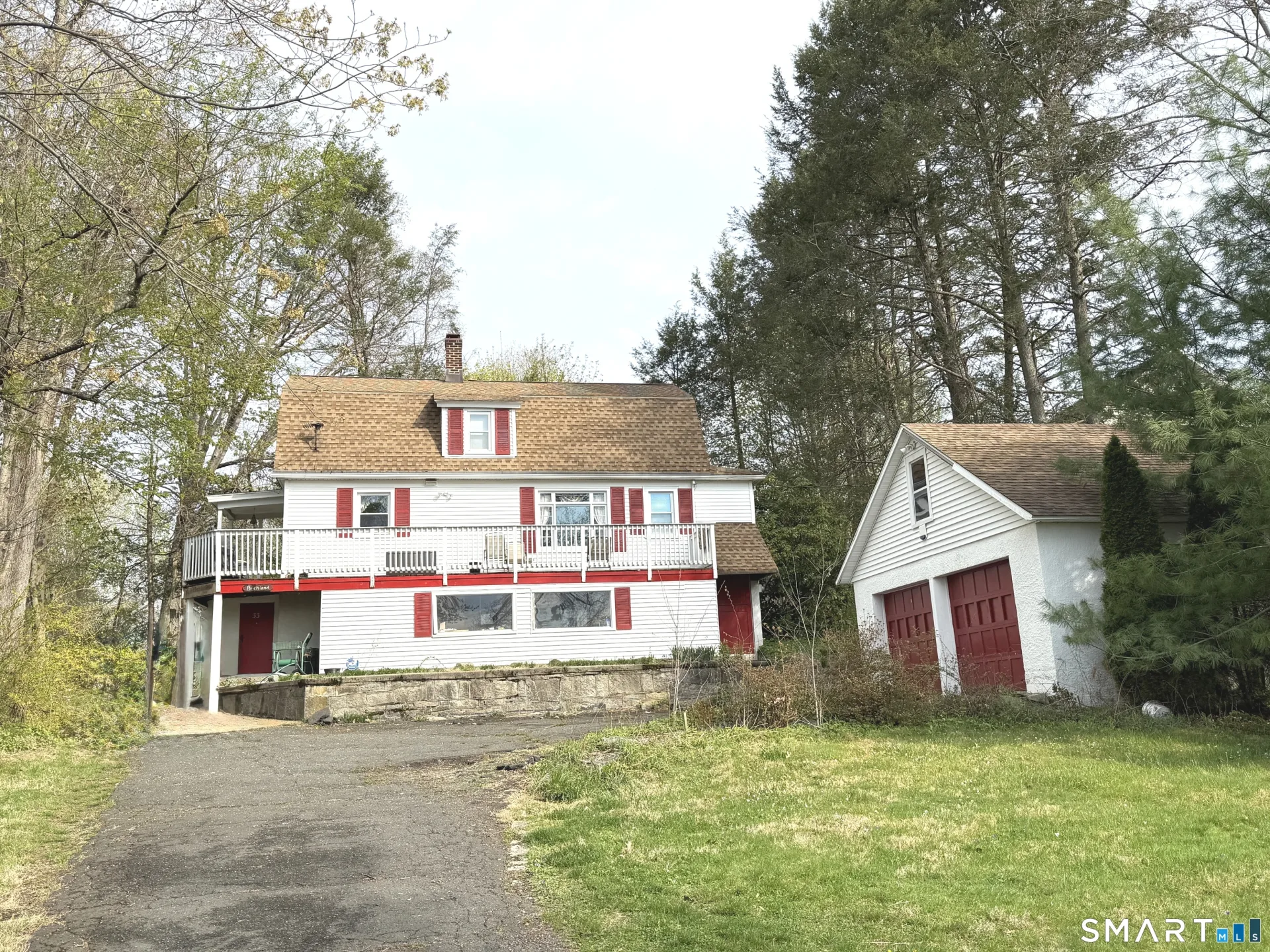 33 Chestnut Grove Road, Watertown, CT