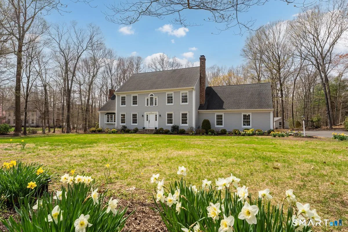 21 Running Brook Drive, Killingworth, CT