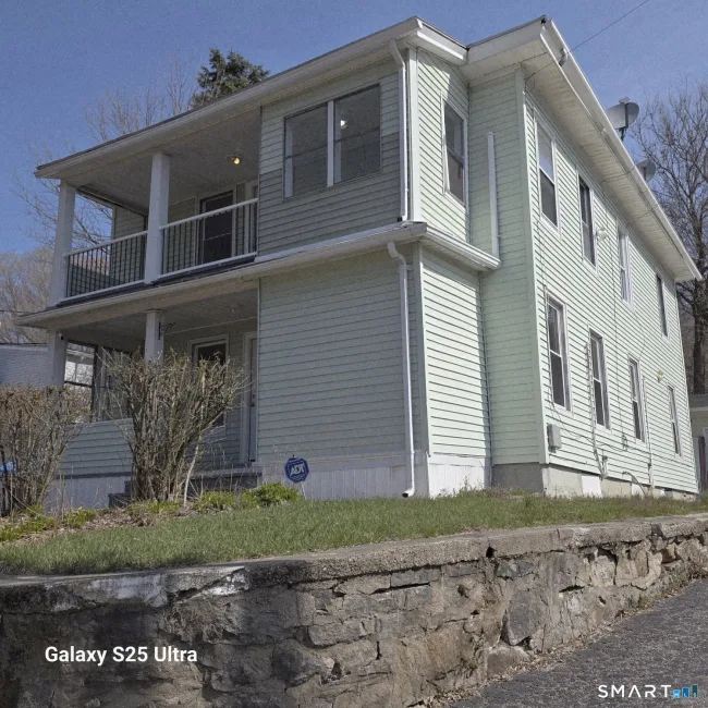 993 East Main Street