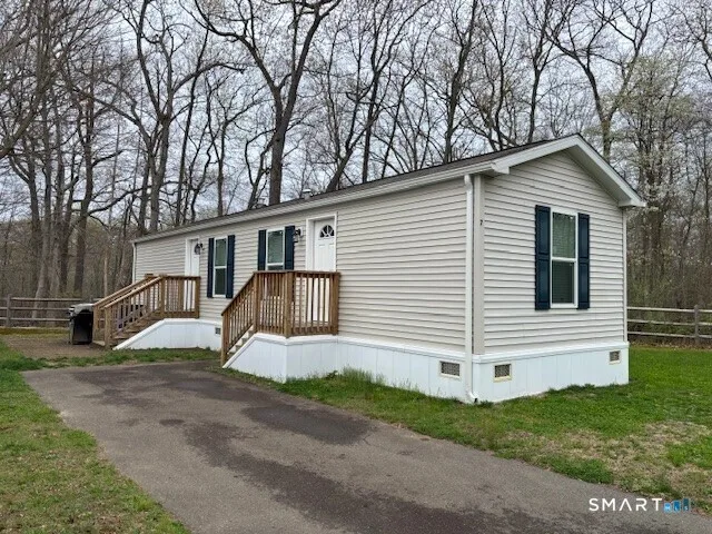 7 Breezy Lane, Milford, CT