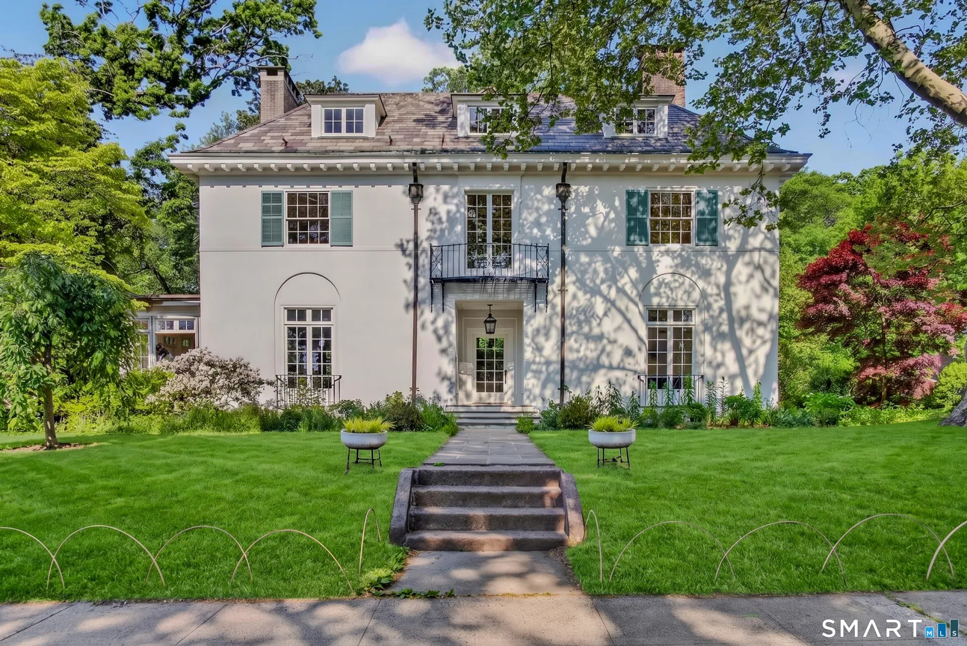 376 Saint Ronan Street, New Haven, CT