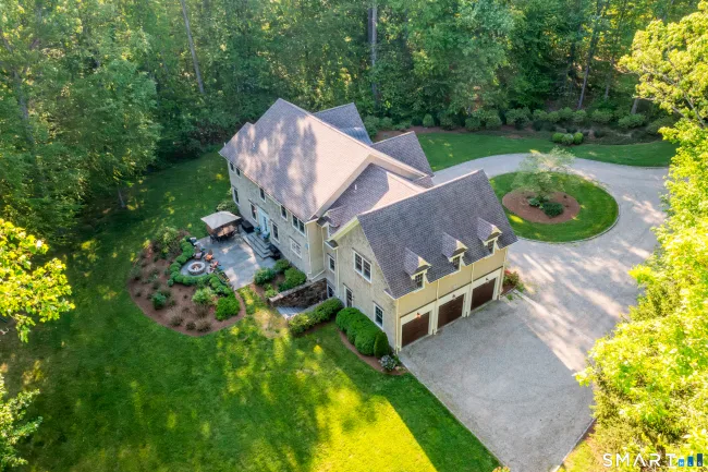 32 Lobdell Lane