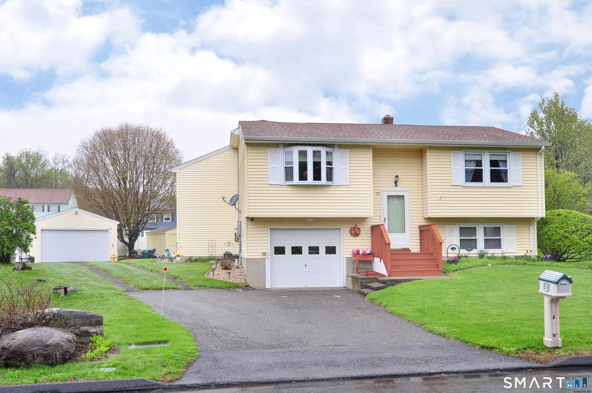 20 Lawrence Lane, Torrington, CT