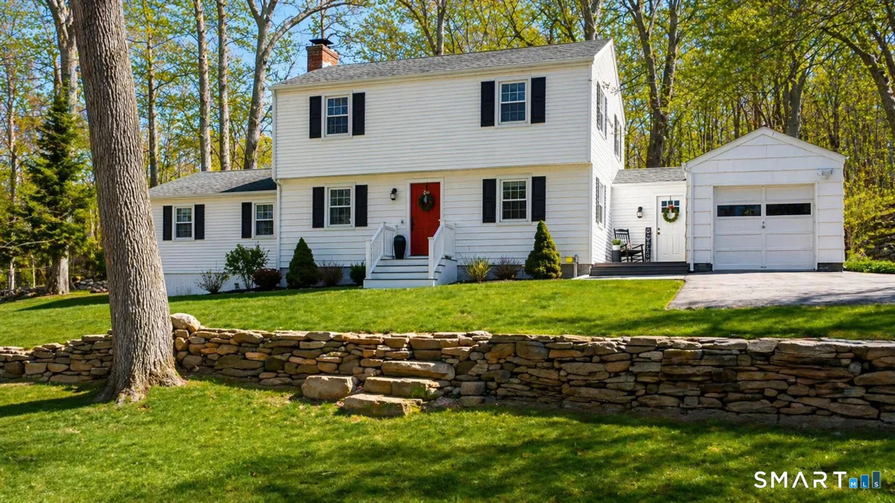 27 Brewster Drive, Ledyard, CT