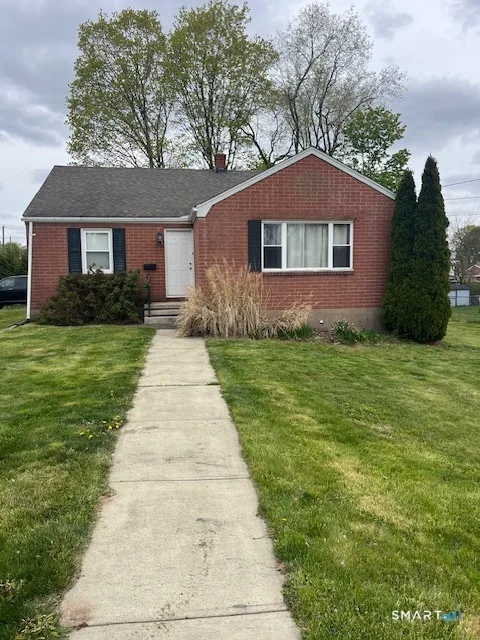 6 Cricket Drive, Meriden, CT