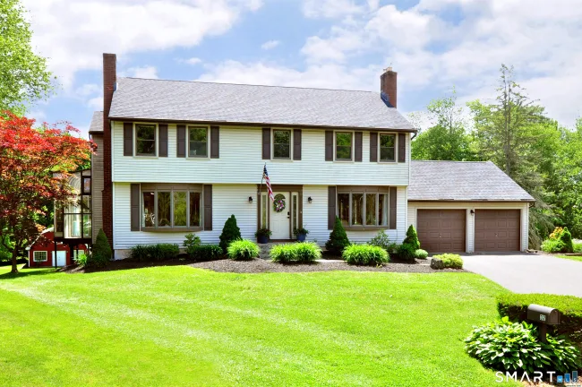32 Cornfield Road