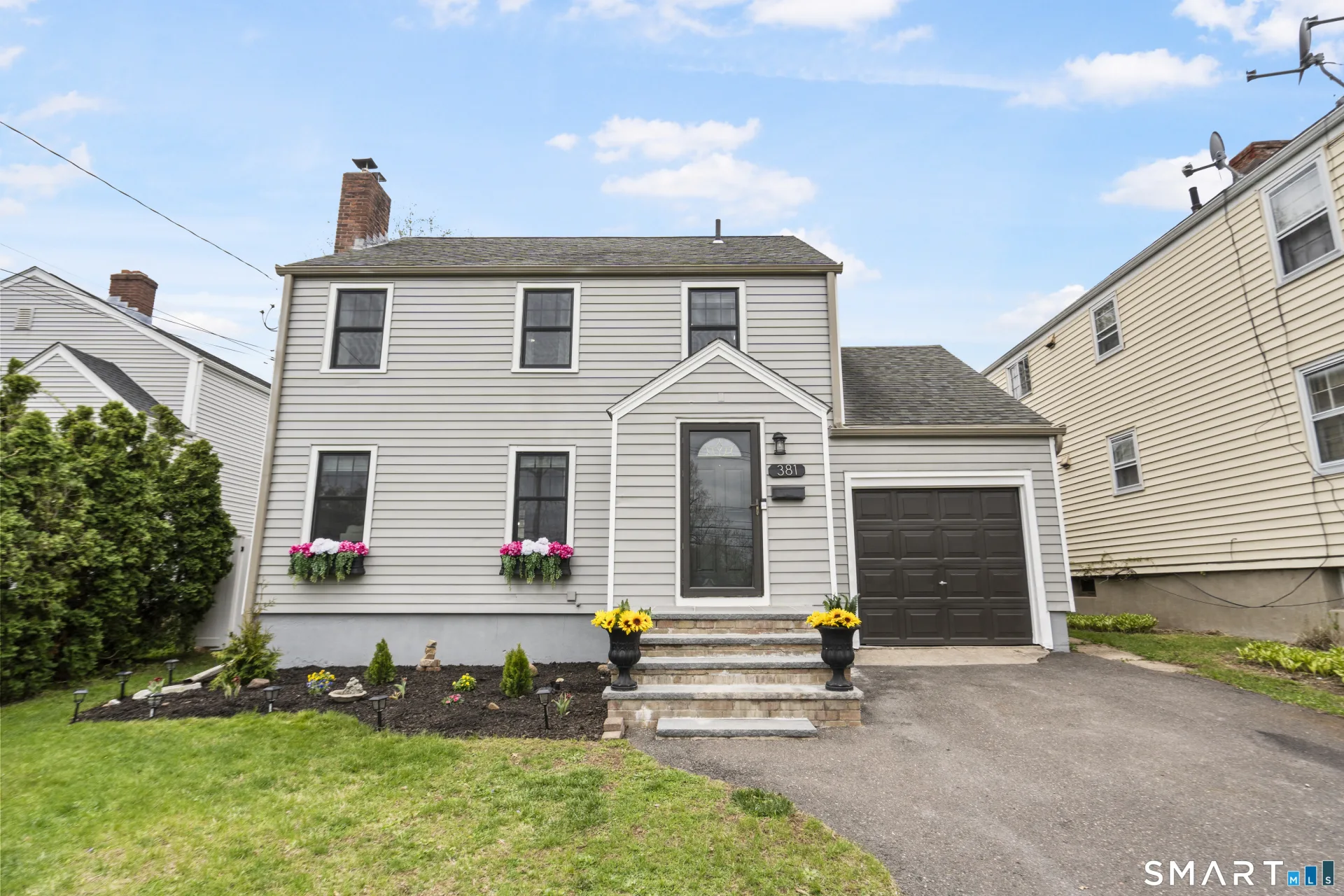 381 Quaker Lane, West Hartford, CT