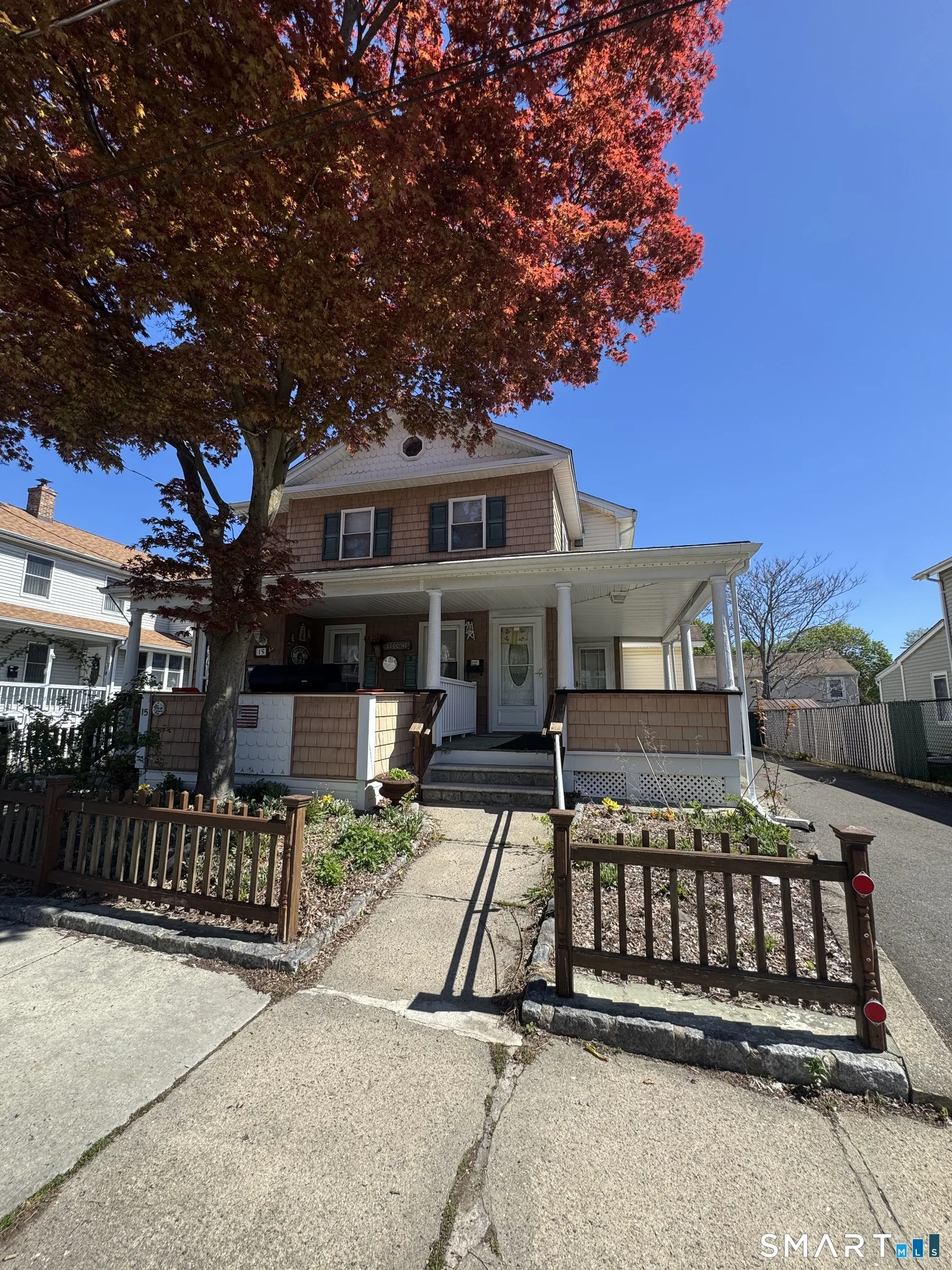 15 Montgomery Street, Danbury, CT