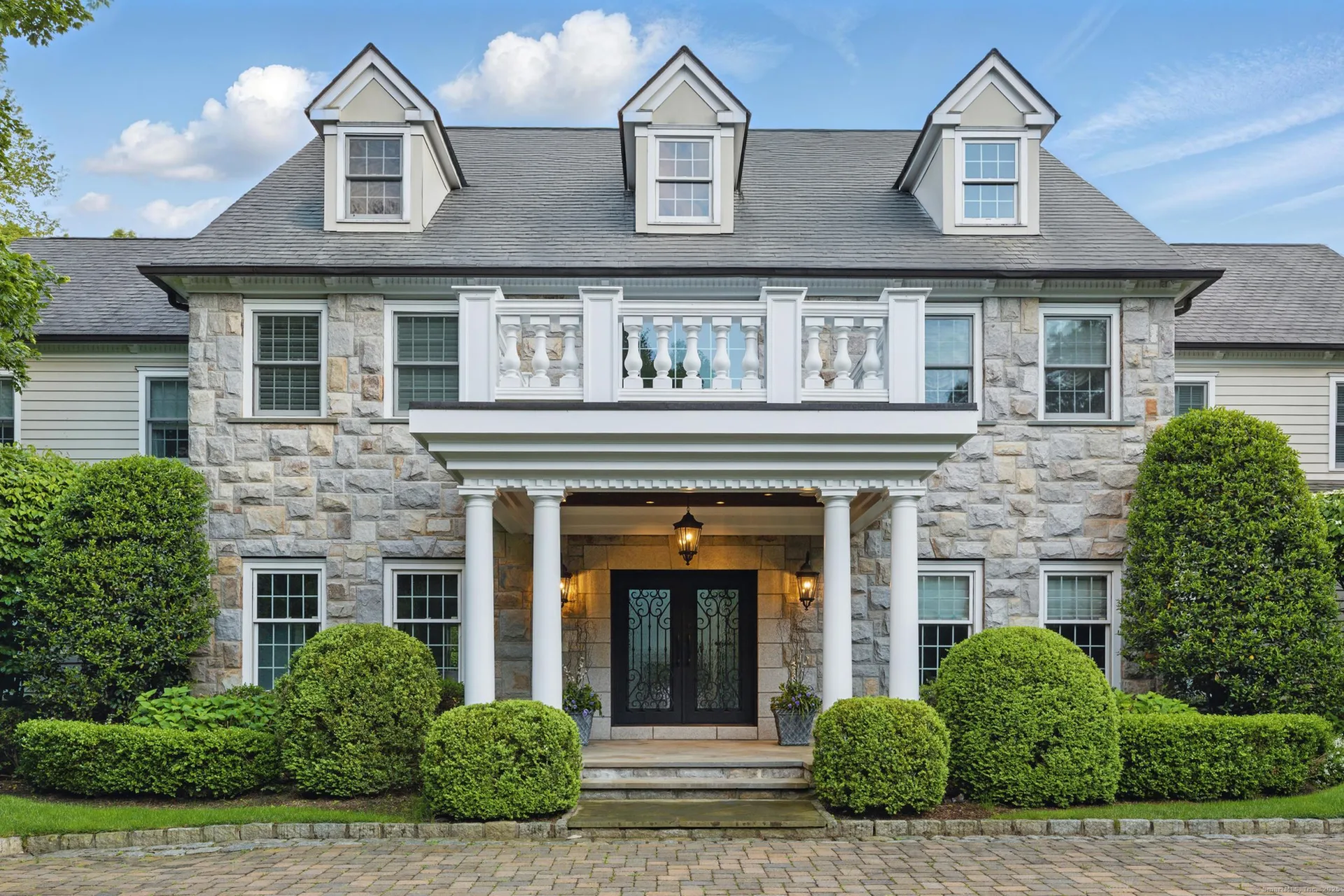 34 Carrington Drive, Greenwich, CT