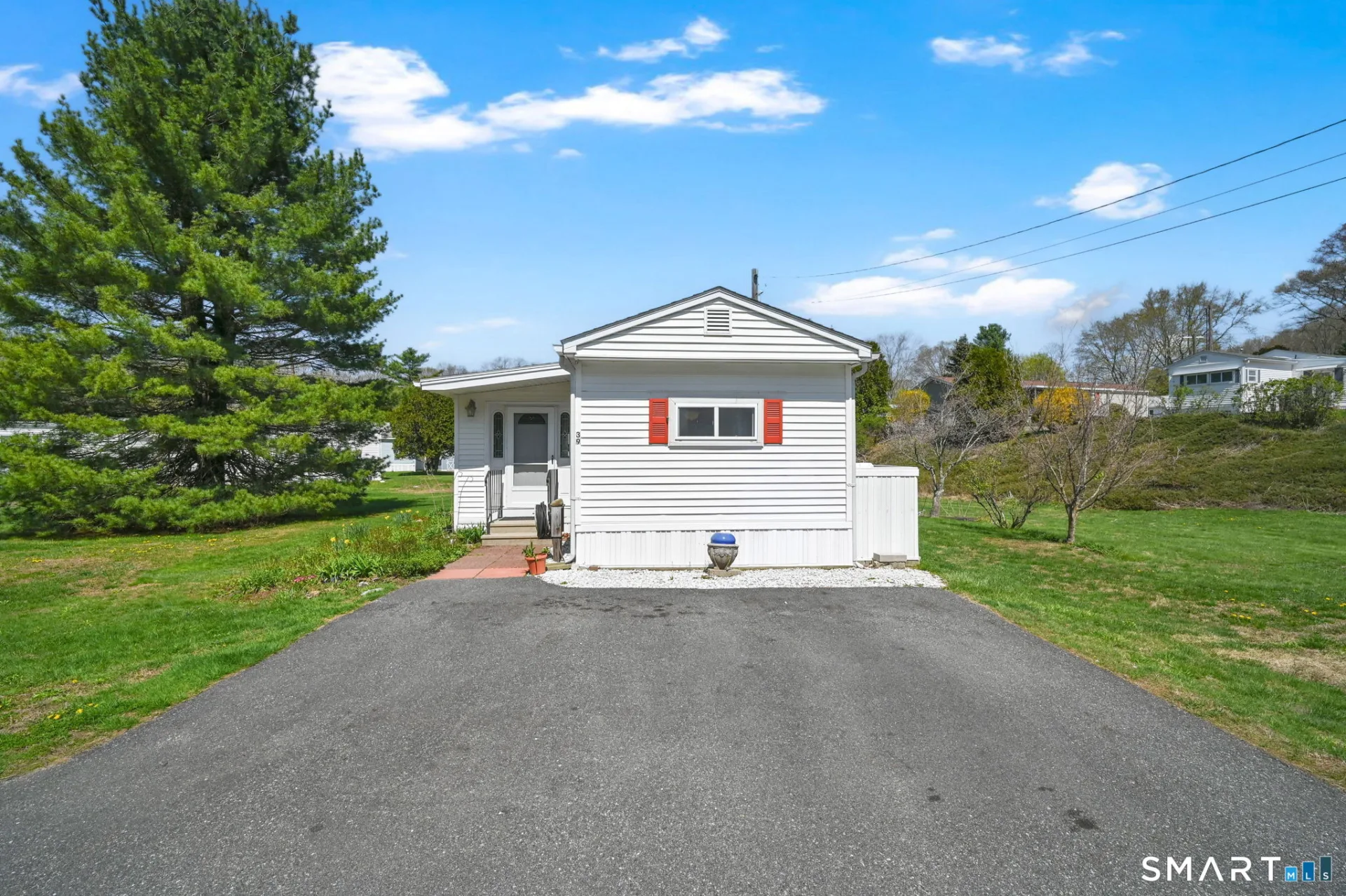 39 Old Wood Road, Mansfield, CT