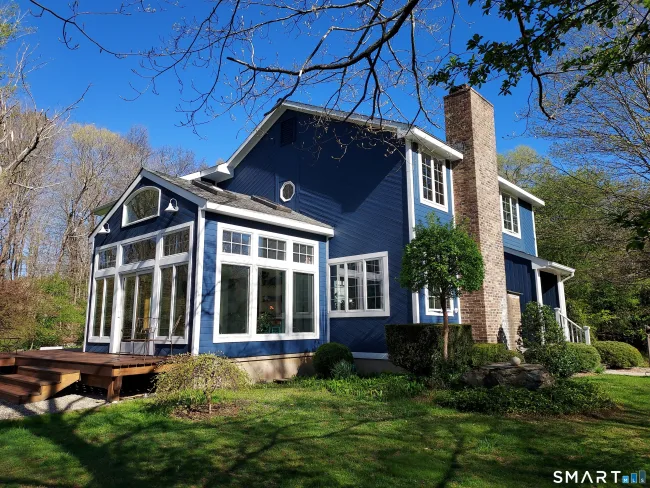 16 Burrows Hill Road