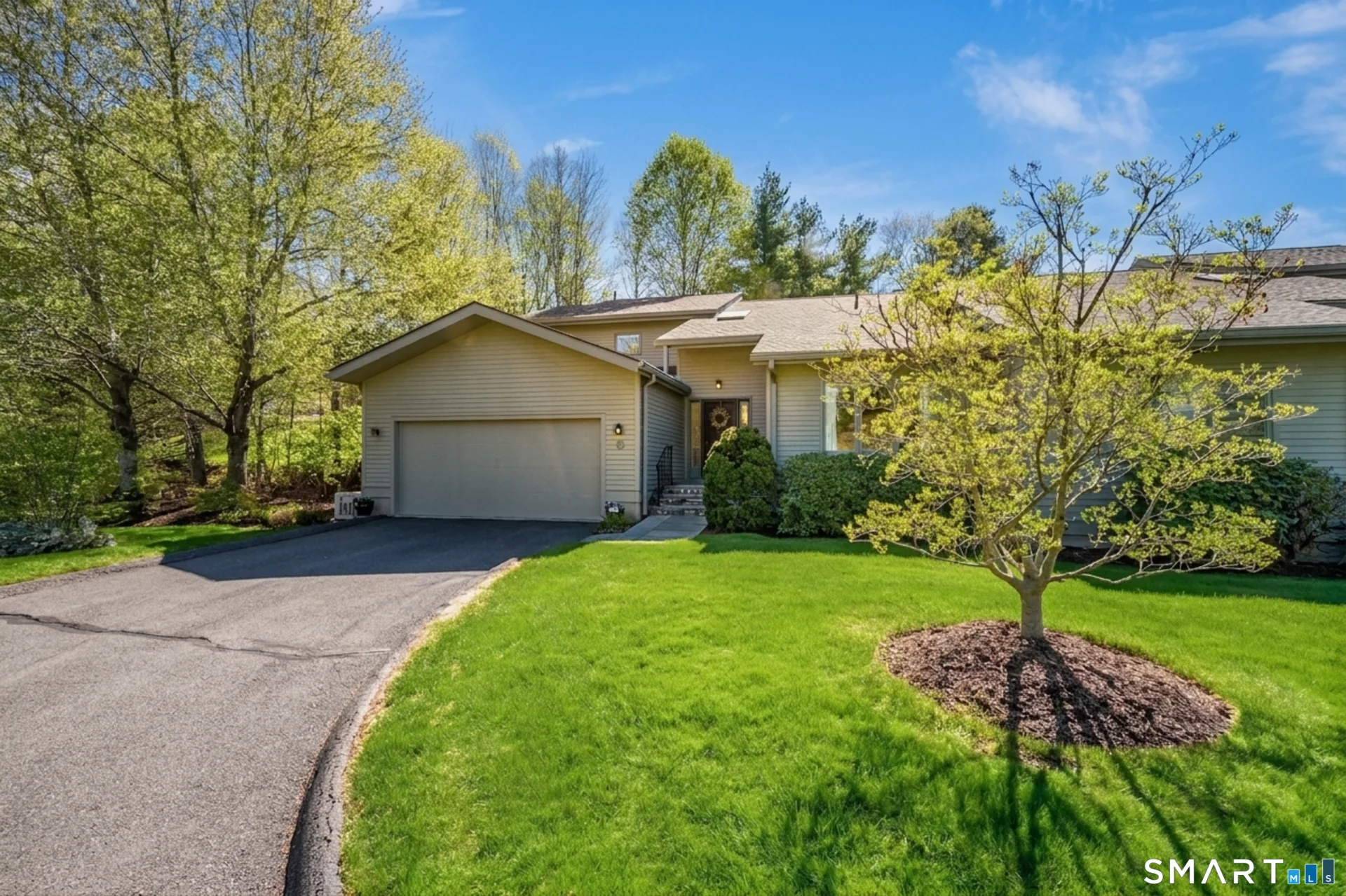 5 Boxwood Circle, Avon, CT