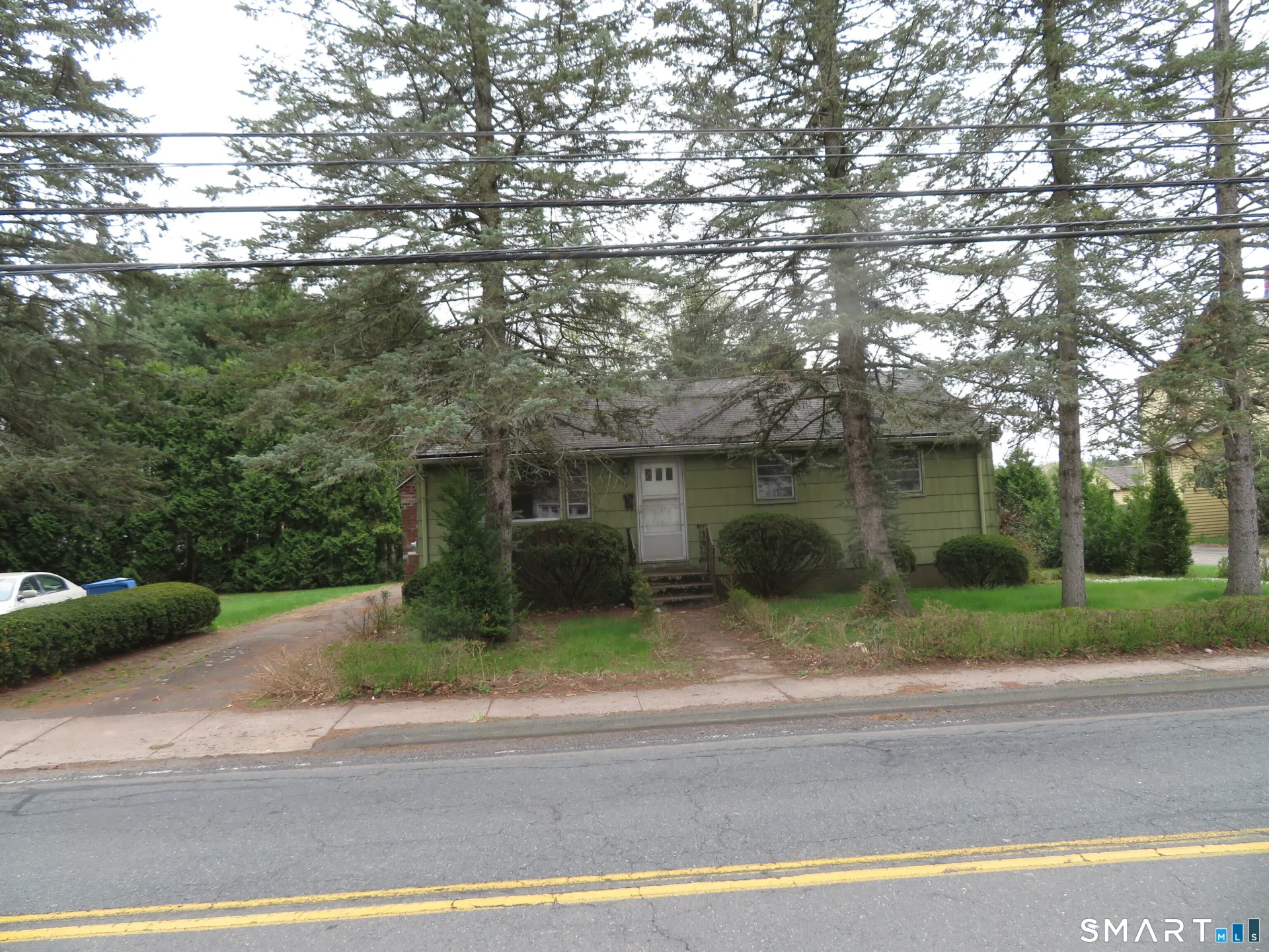 130 Woodland Street, Manchester, CT