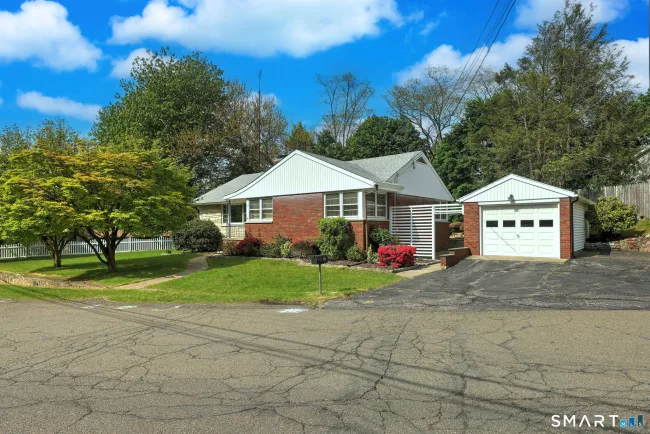 110 Beauvue Terrace, Bridgeport, CT