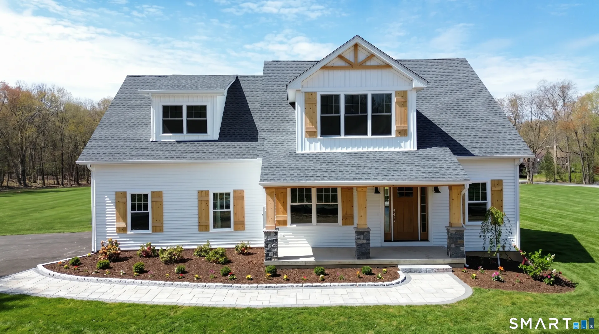 42 Holcomb Street, Simsbury, CT