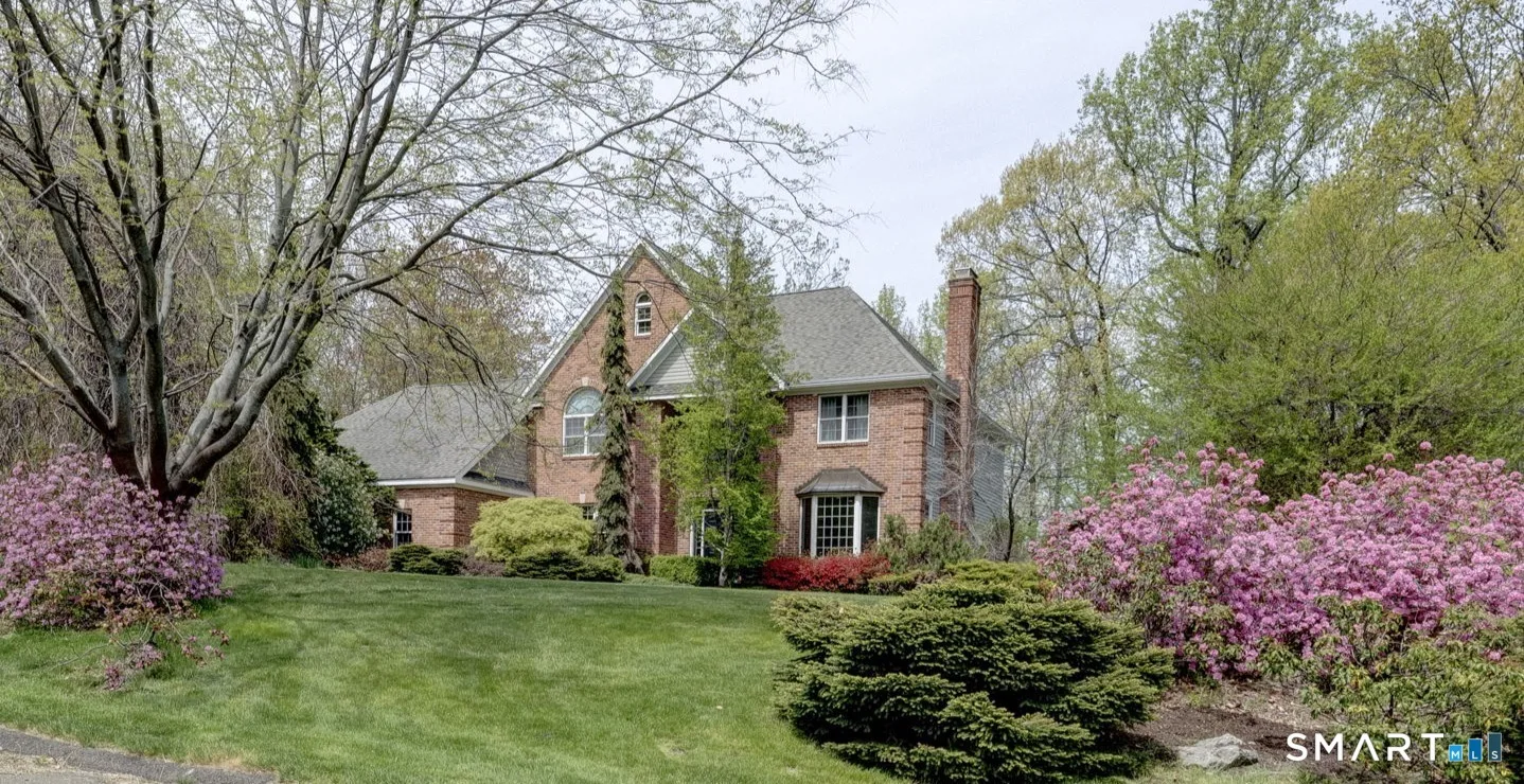 209 Farmingberry Drive, Southington, CT