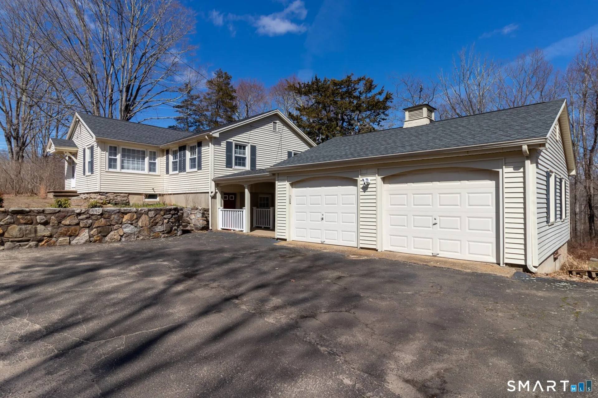 140 West Street, Columbia, CT