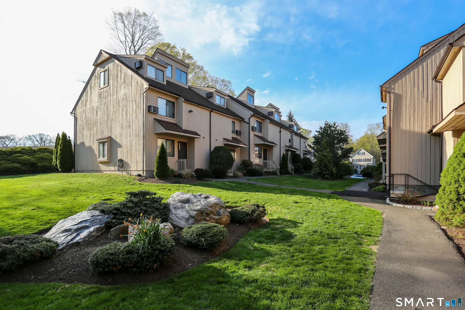 19 Woodway Road #16, Stamford, CT