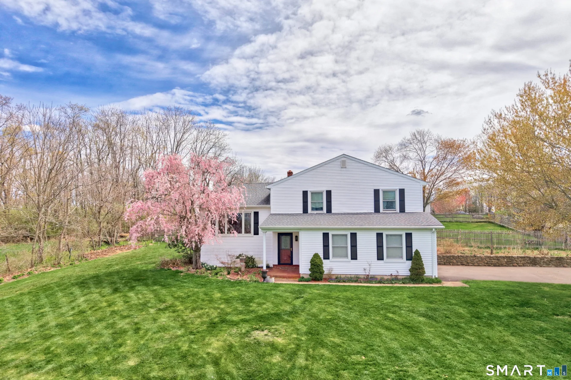 211 Cedar Mountain Road, Thomaston, CT