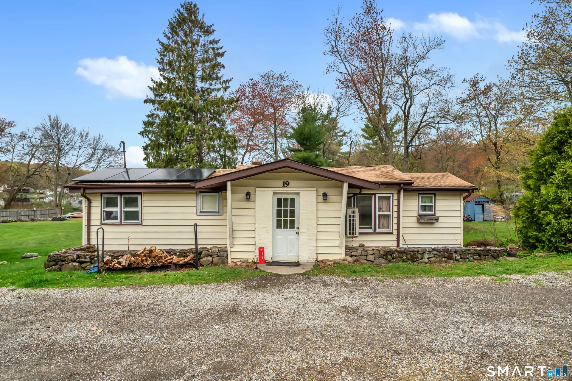 19 Club Lane, Plymouth, CT