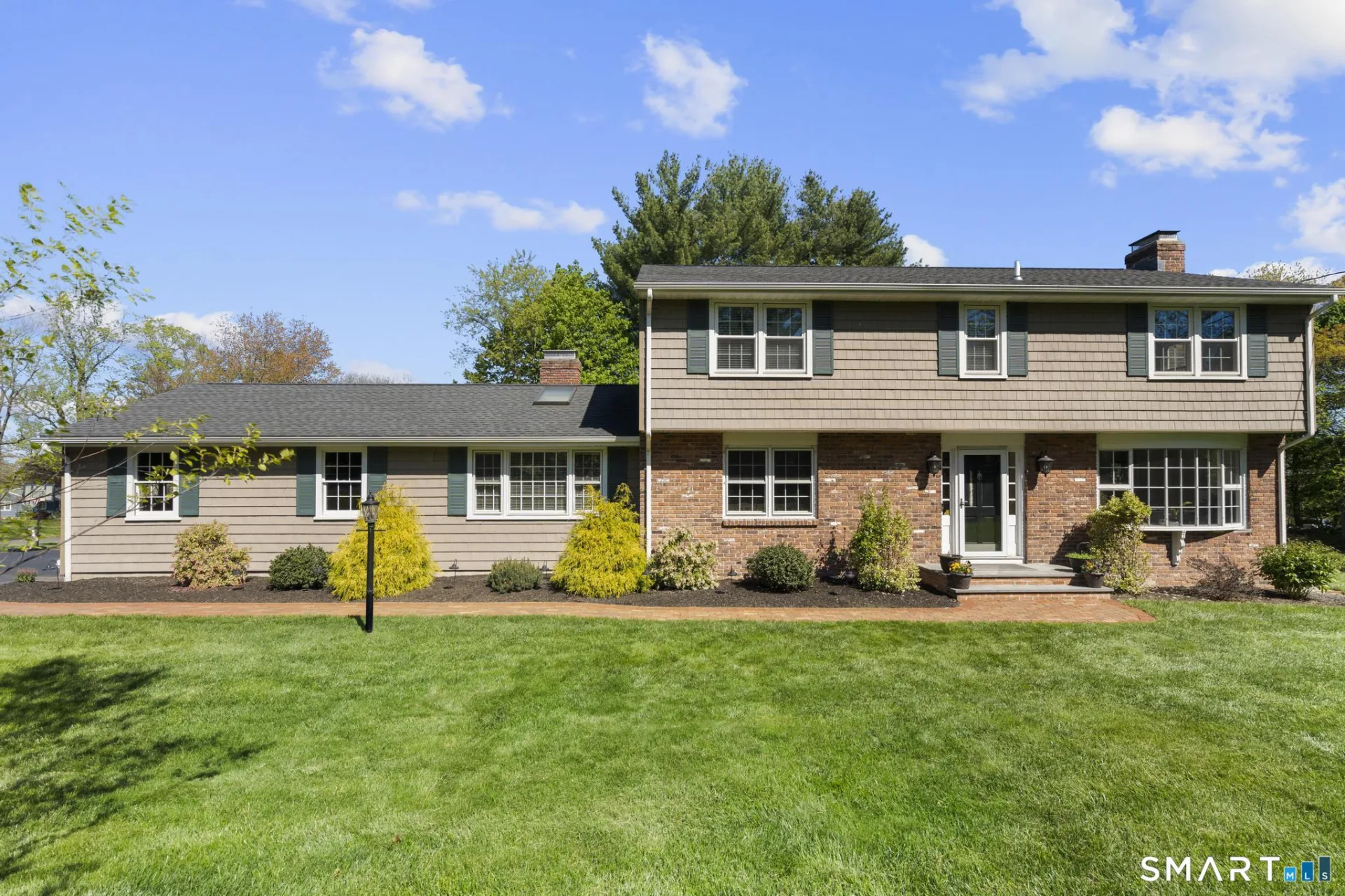 278 Charles Court, Orange, CT