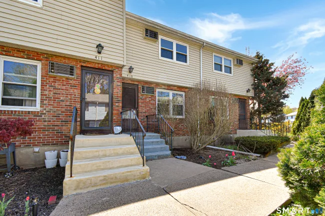 410 Blackstone Village #410