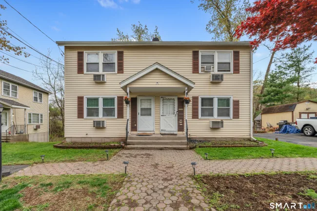 30 Stoneycrest Drive