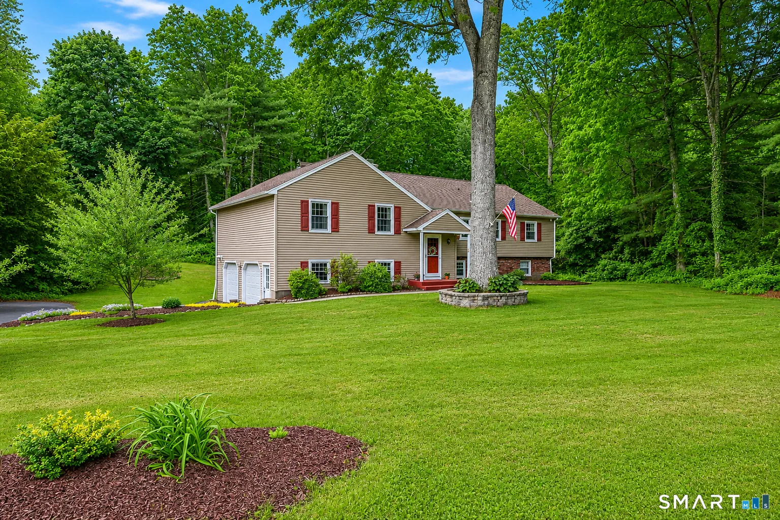 37 Madison Lane, Simsbury, CT