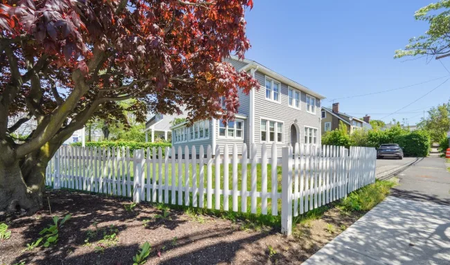 189 East Avenue