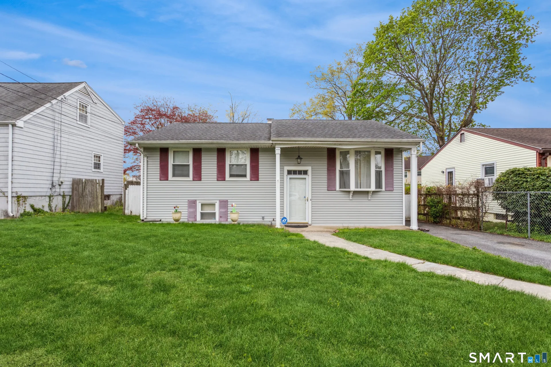 10 Freedman Drive, Norwalk, CT