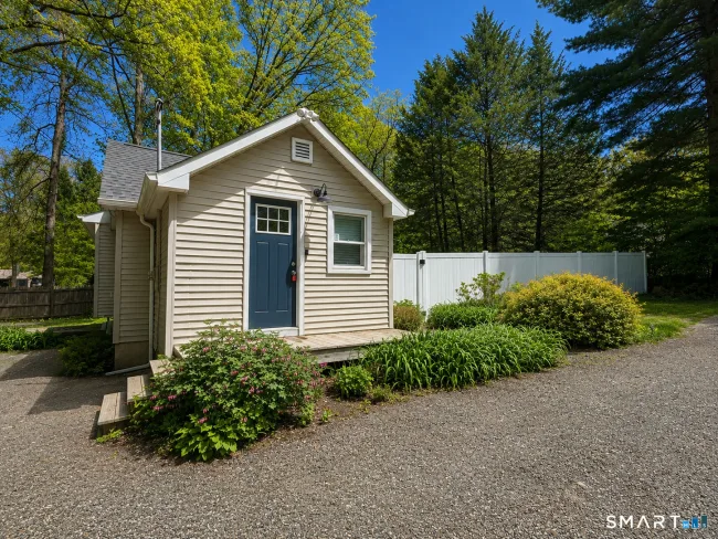 23 Pootatuck Trail, Newtown, CT