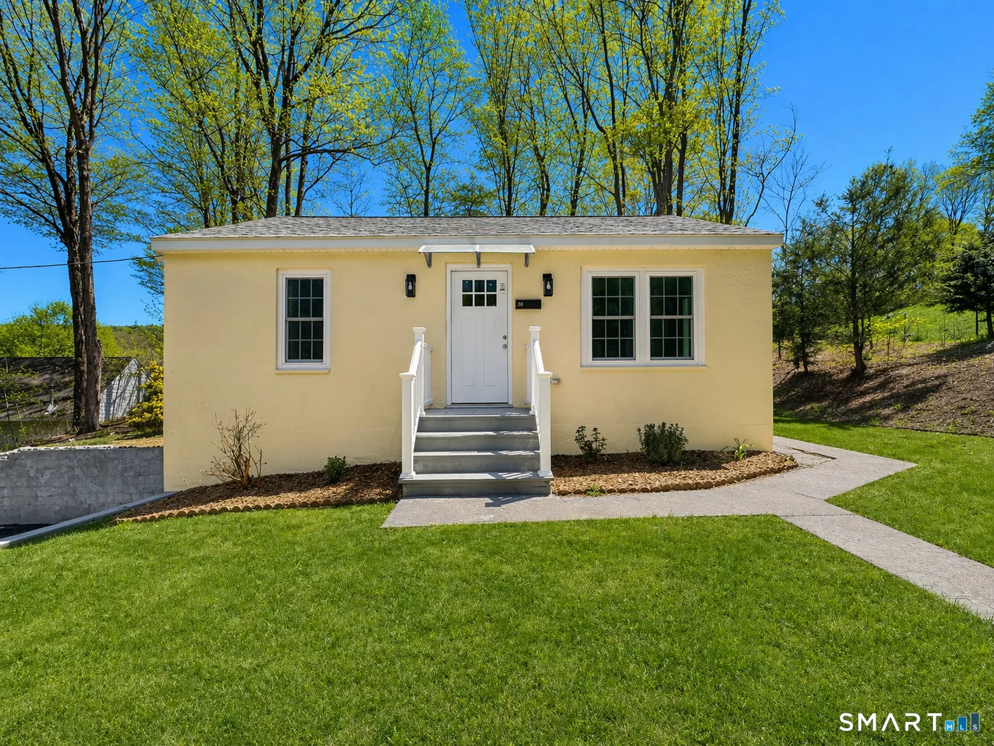 350 Walnut Street, Winchester, CT