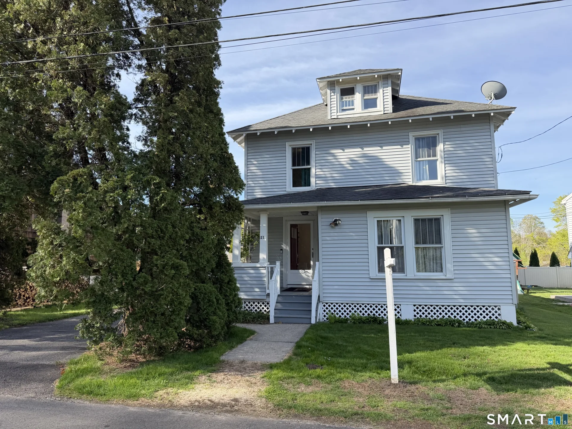 21 Acushnet Street, Naugatuck, CT
